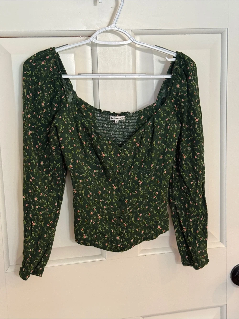 Reformation Clio Top Green Floral Long Sleeve Smocked Back Blouse 25926
